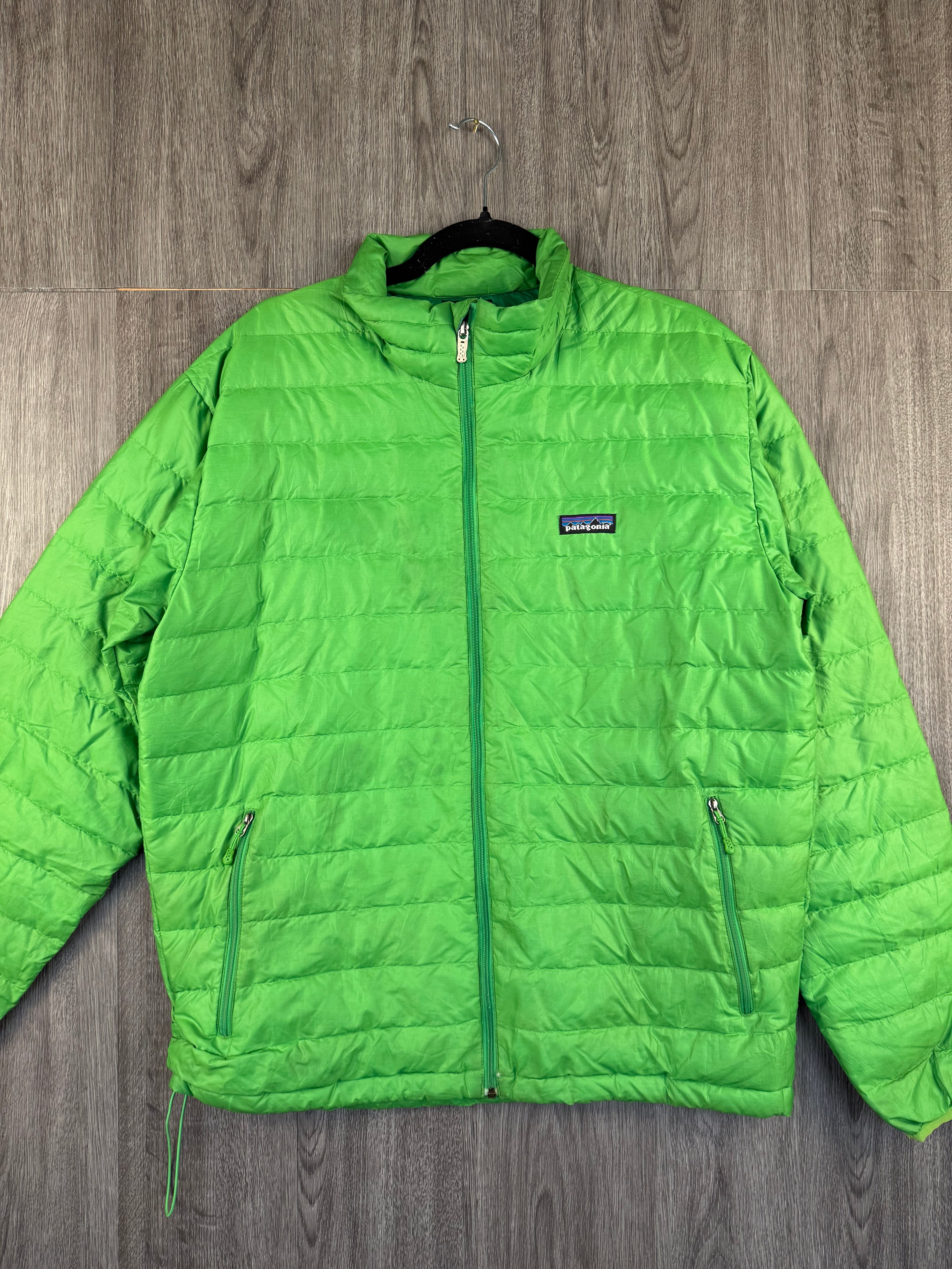 Men’s Patagonia down jacket - medium