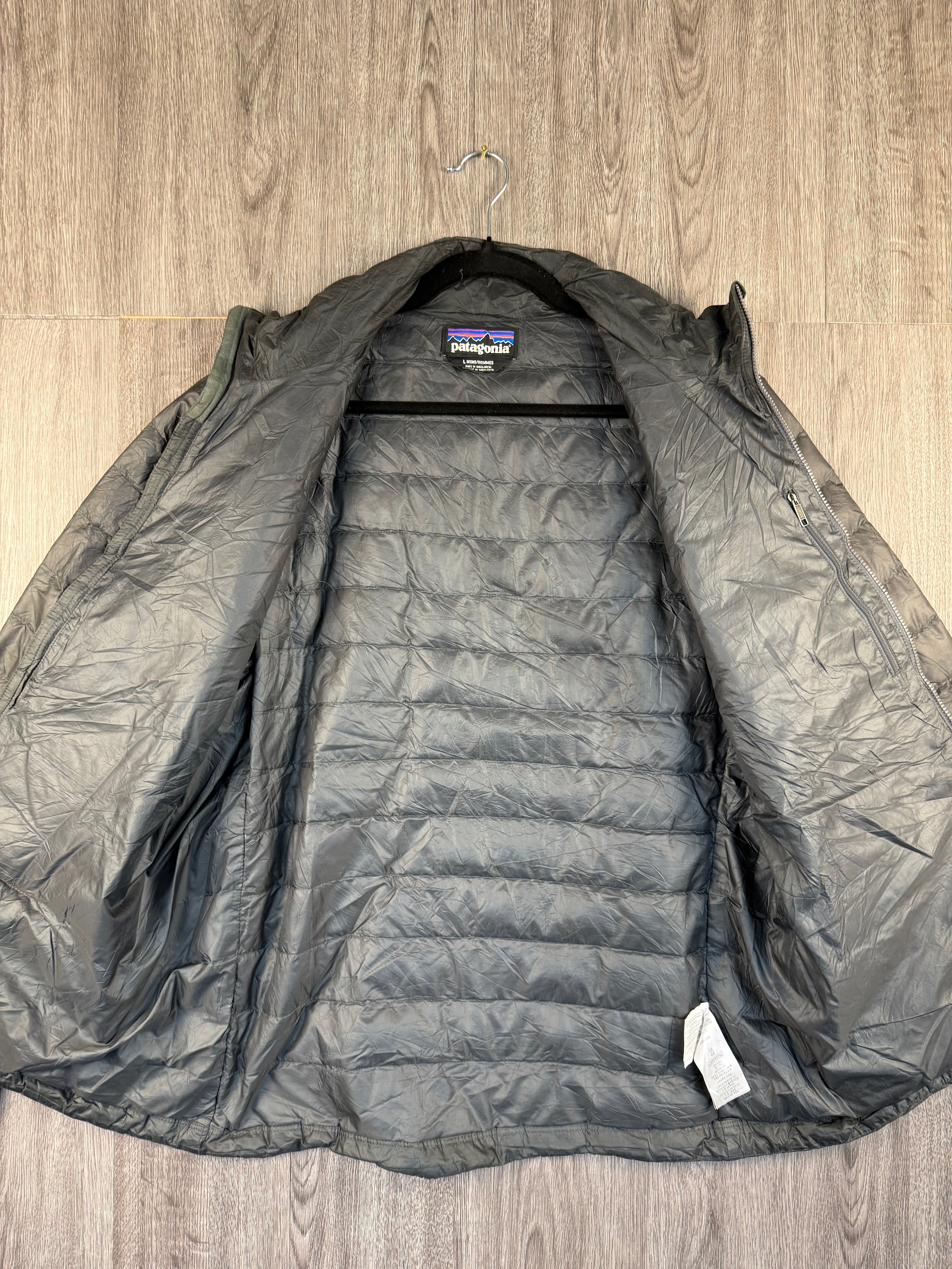 Men’s Patagonia down jacket - large