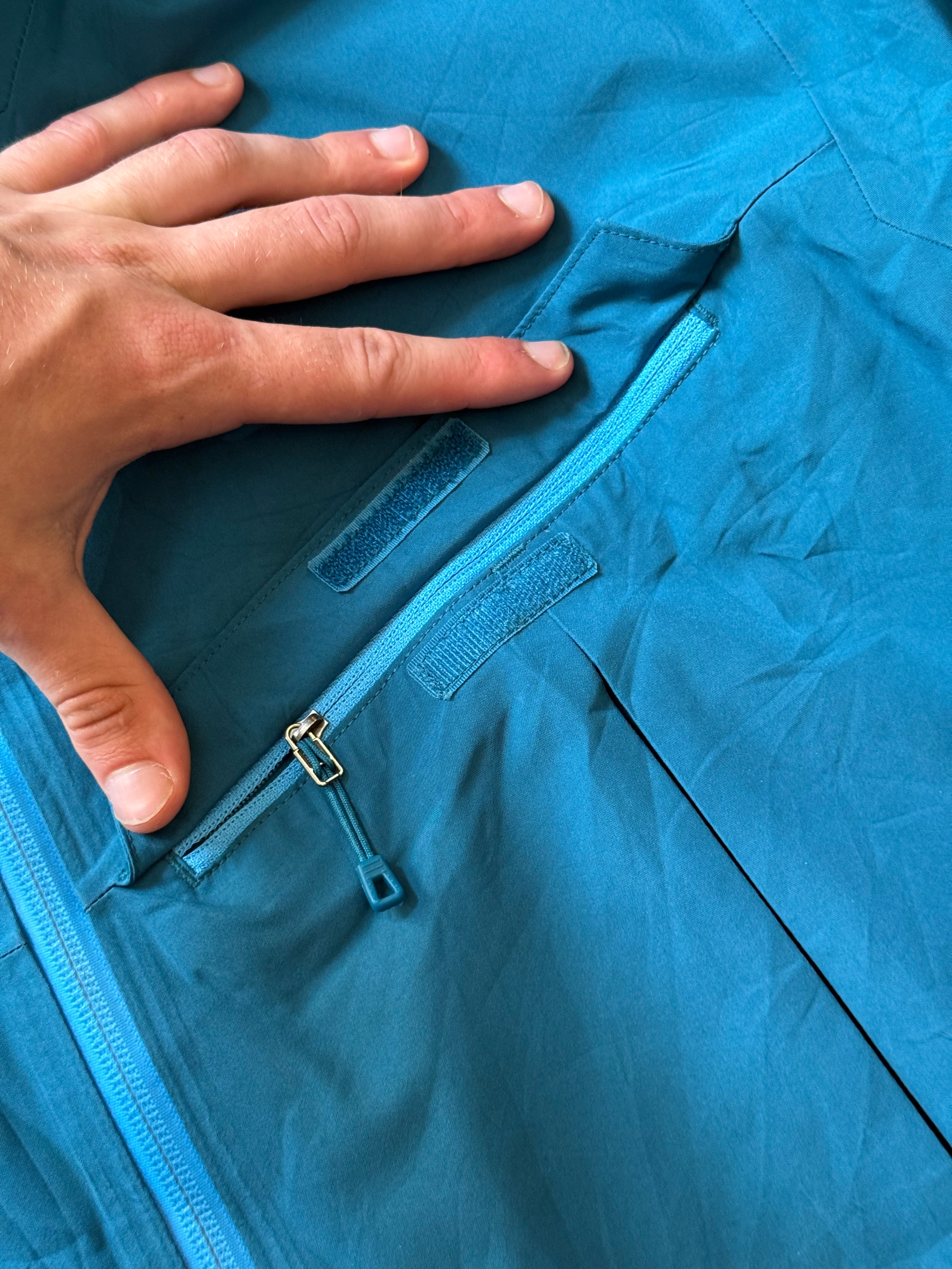 Patagonia powder bowl jacket