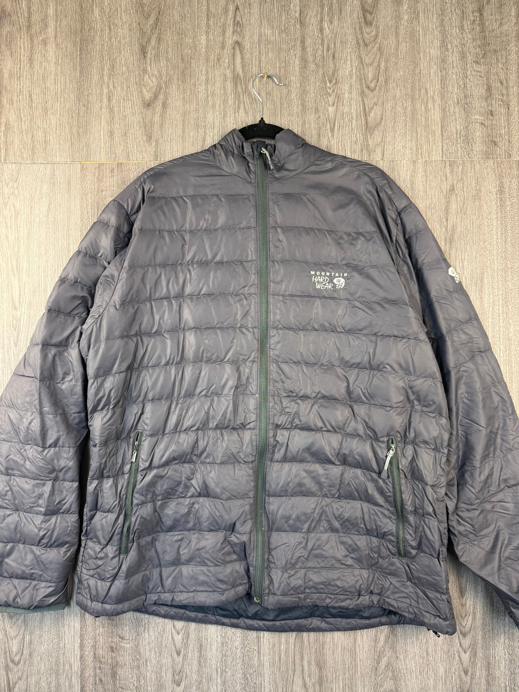 Men’s mountain hardwear down jacket - extra large