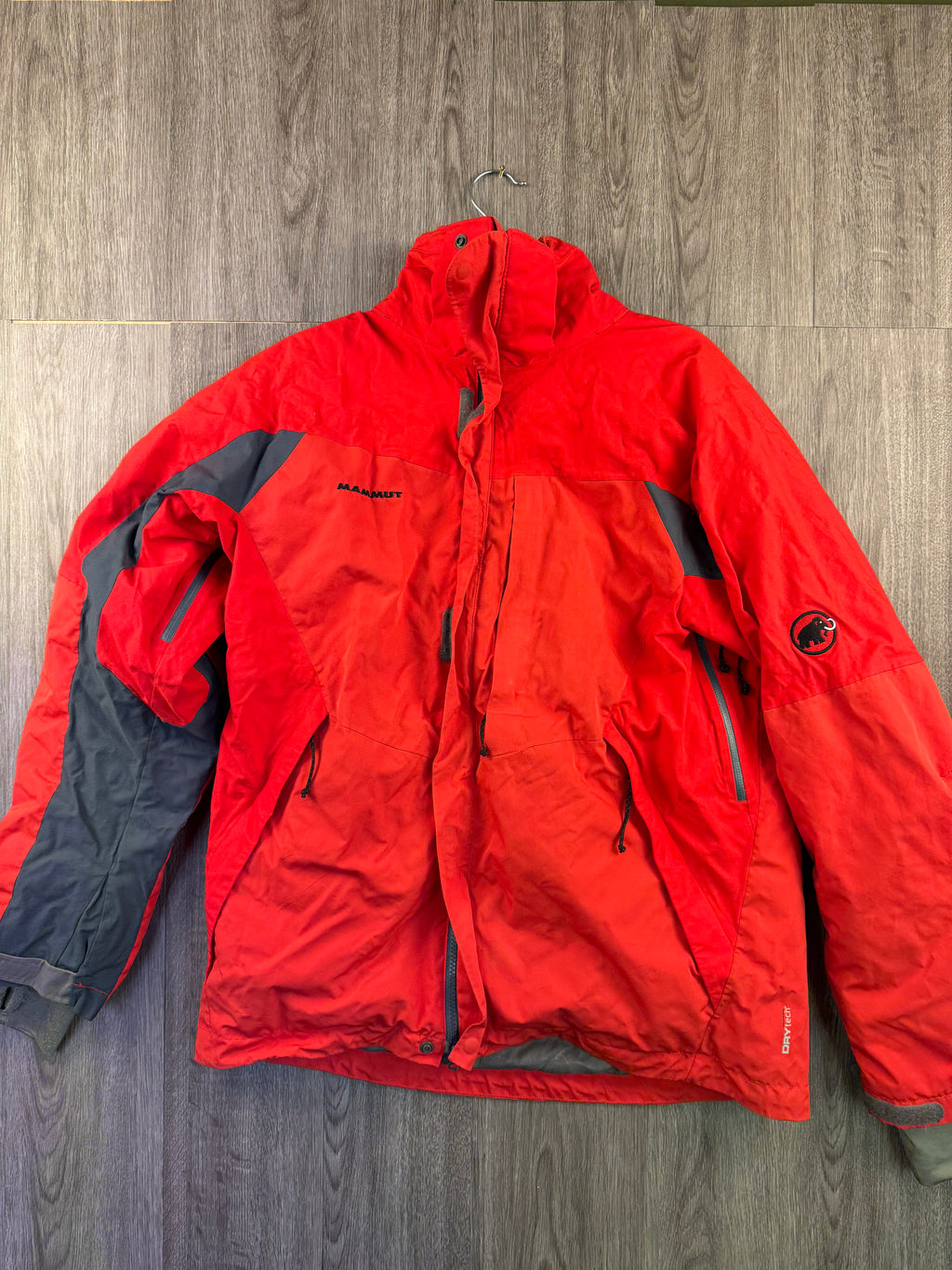 Mammut Drytech Ski Jacket – Men's Size Unknown (See Measurements)
