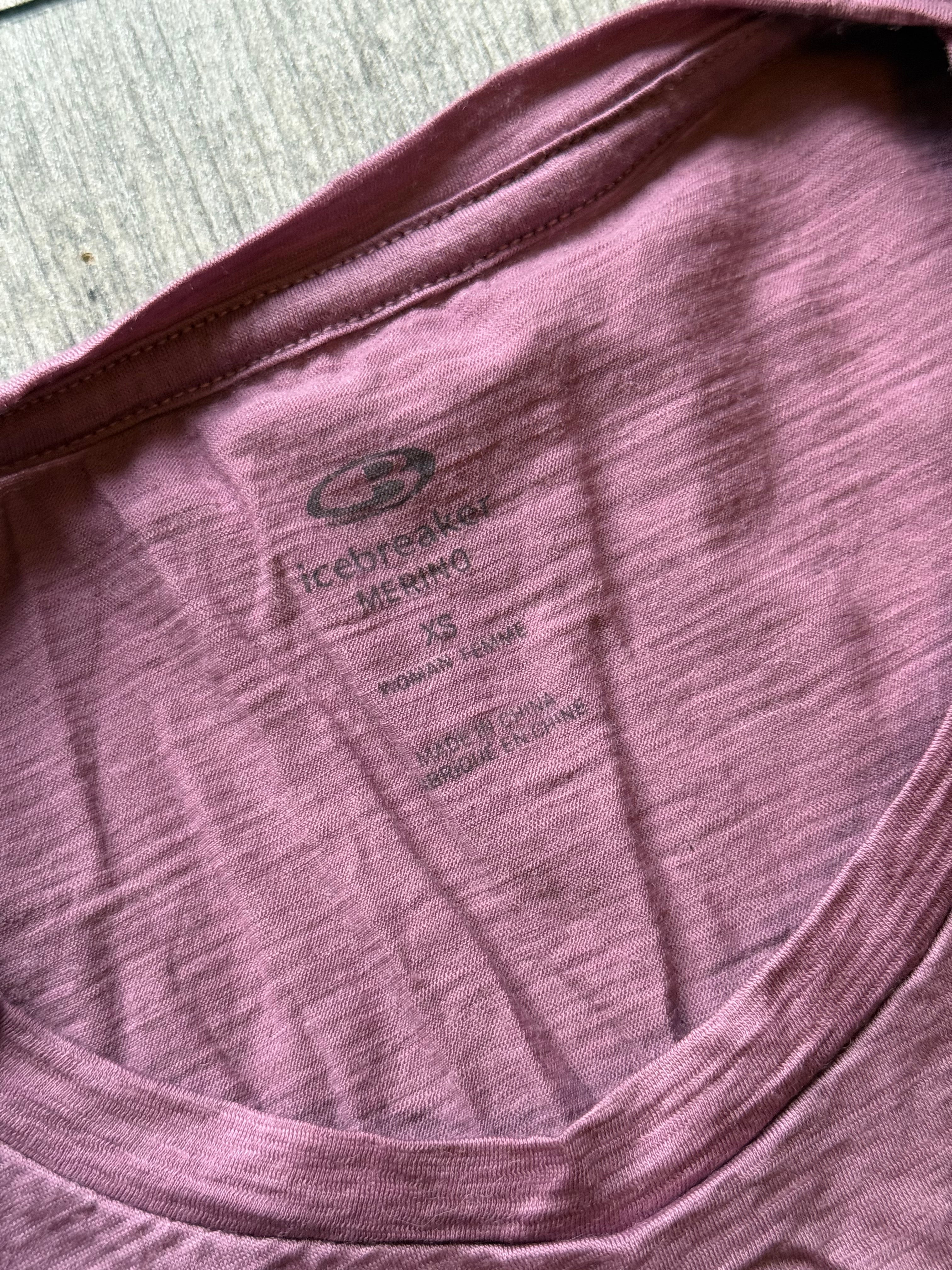Pink icebreaker top
