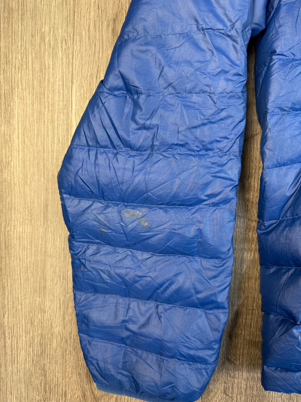 Mens Patagonia down jacket - medium