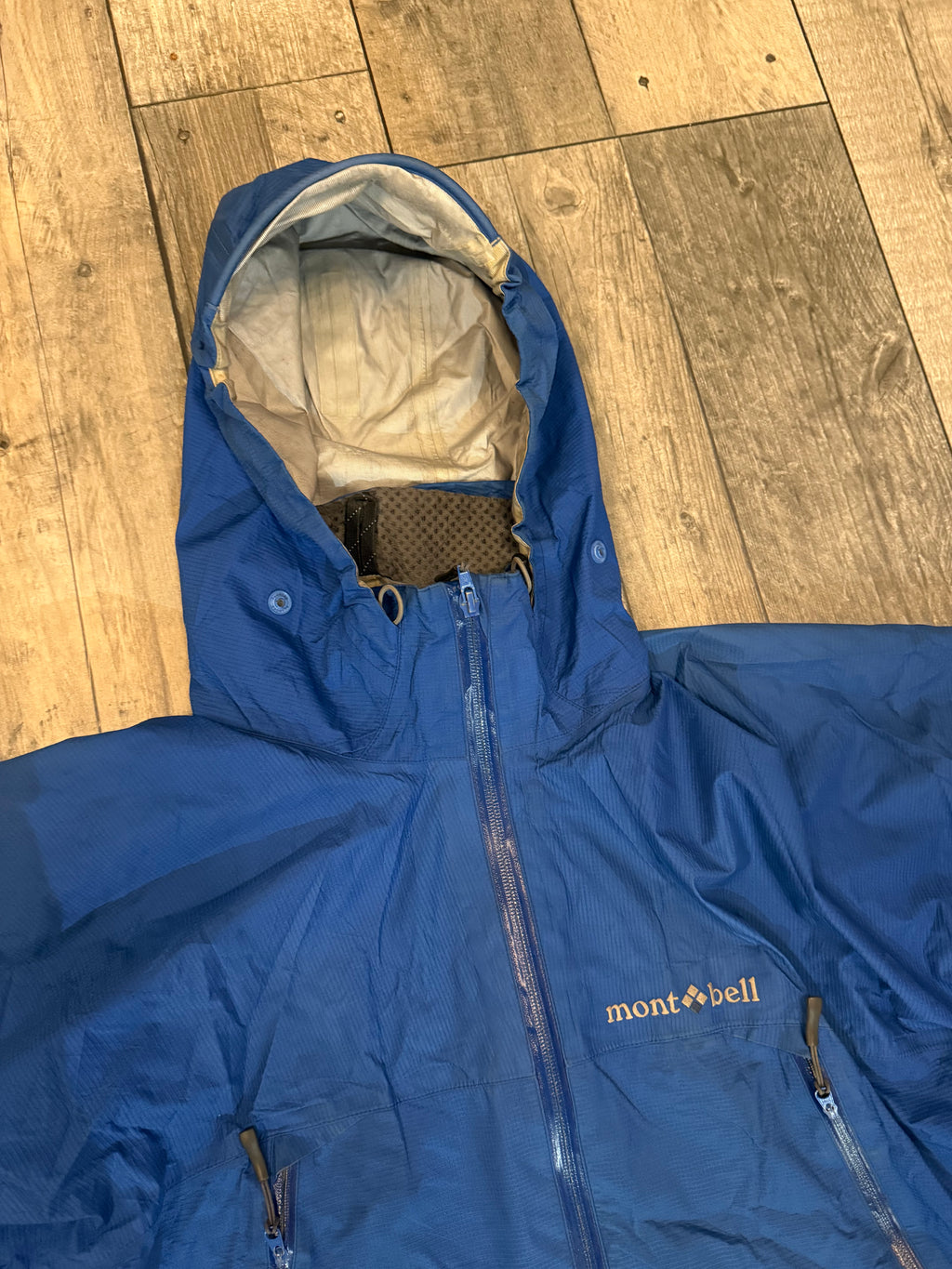 Montbell goretex hard shell