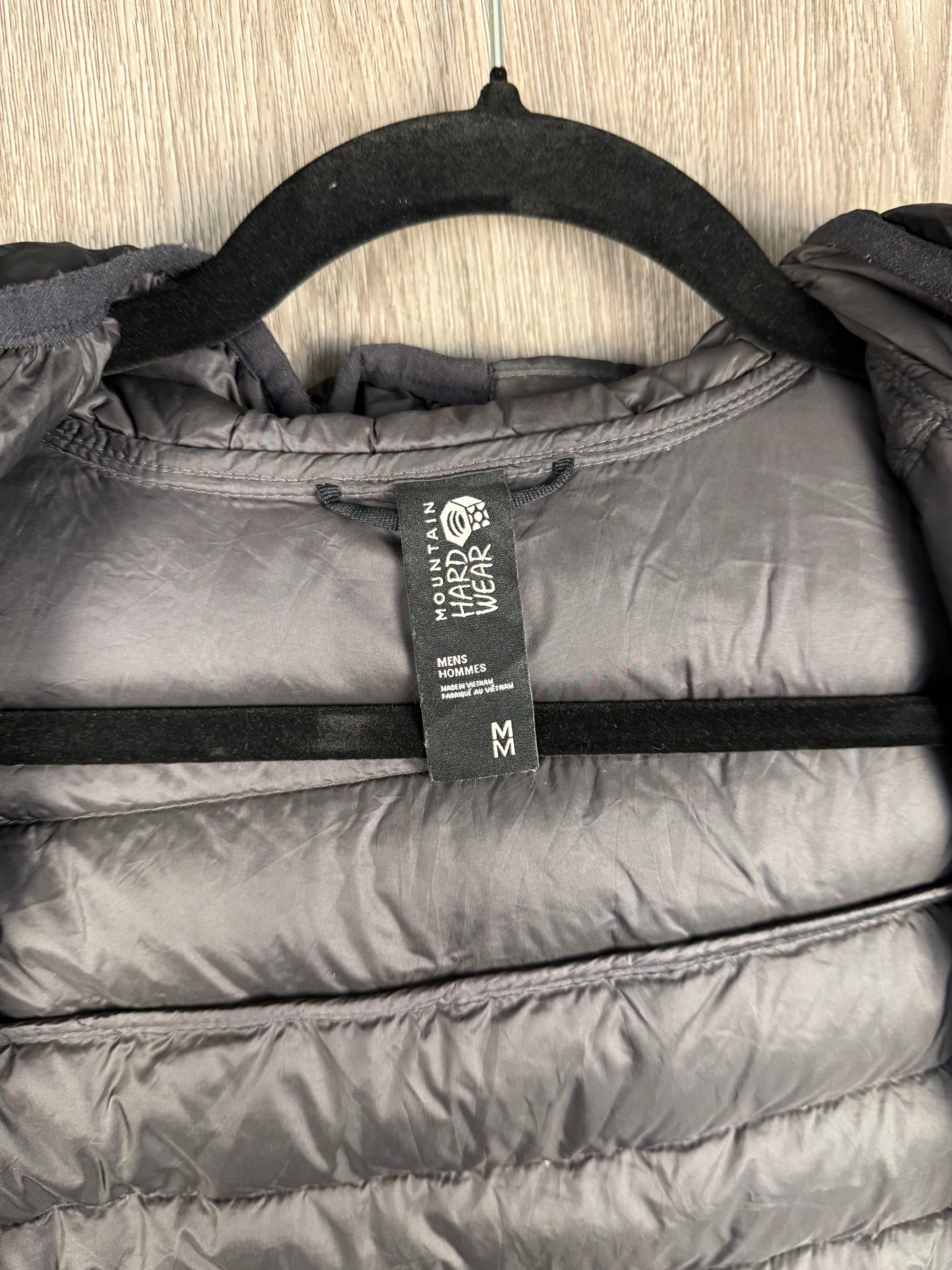 Men’s mountain hardwear down puffer - men’s