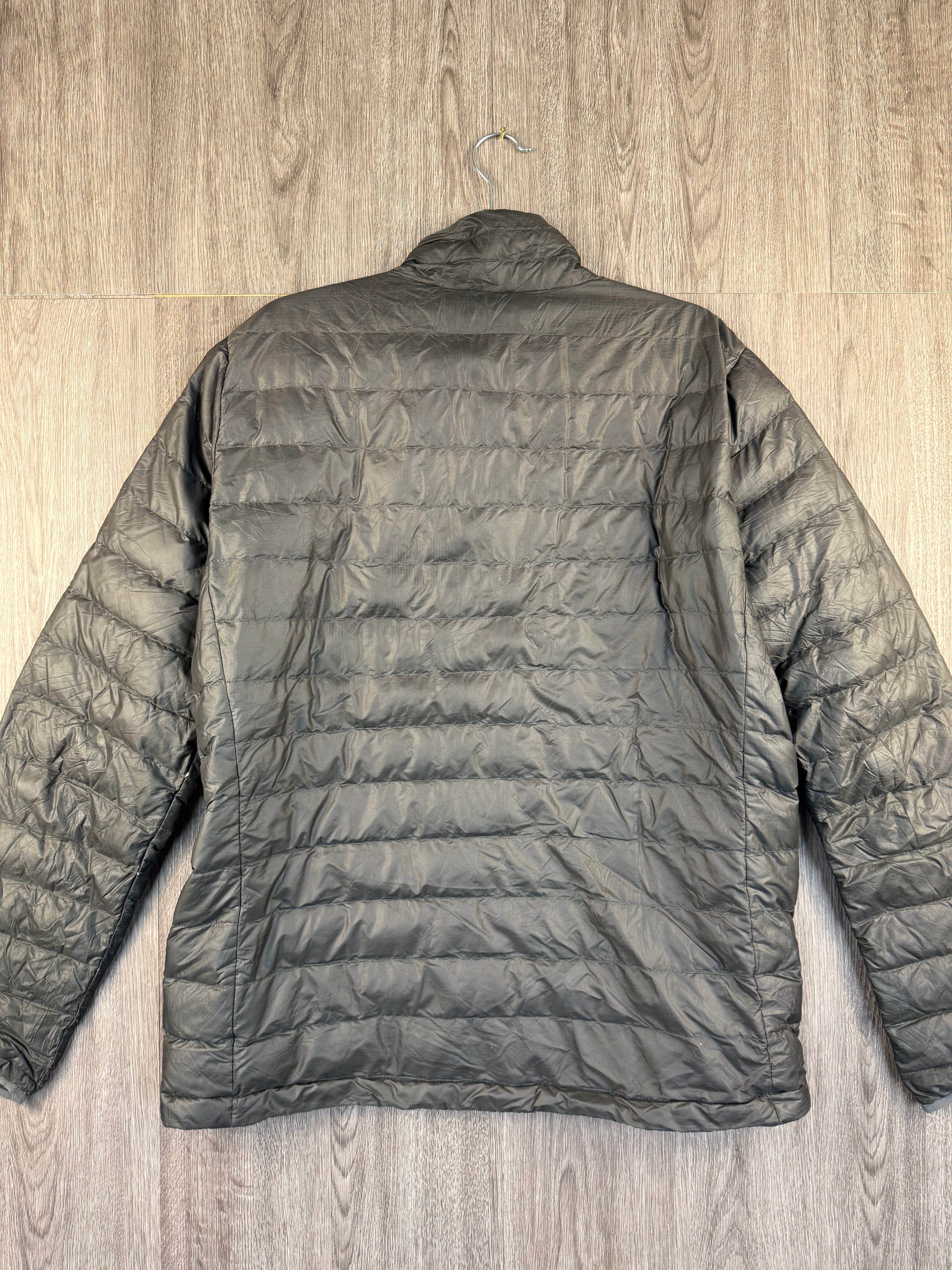 Men’s Patagonia down jacket - large