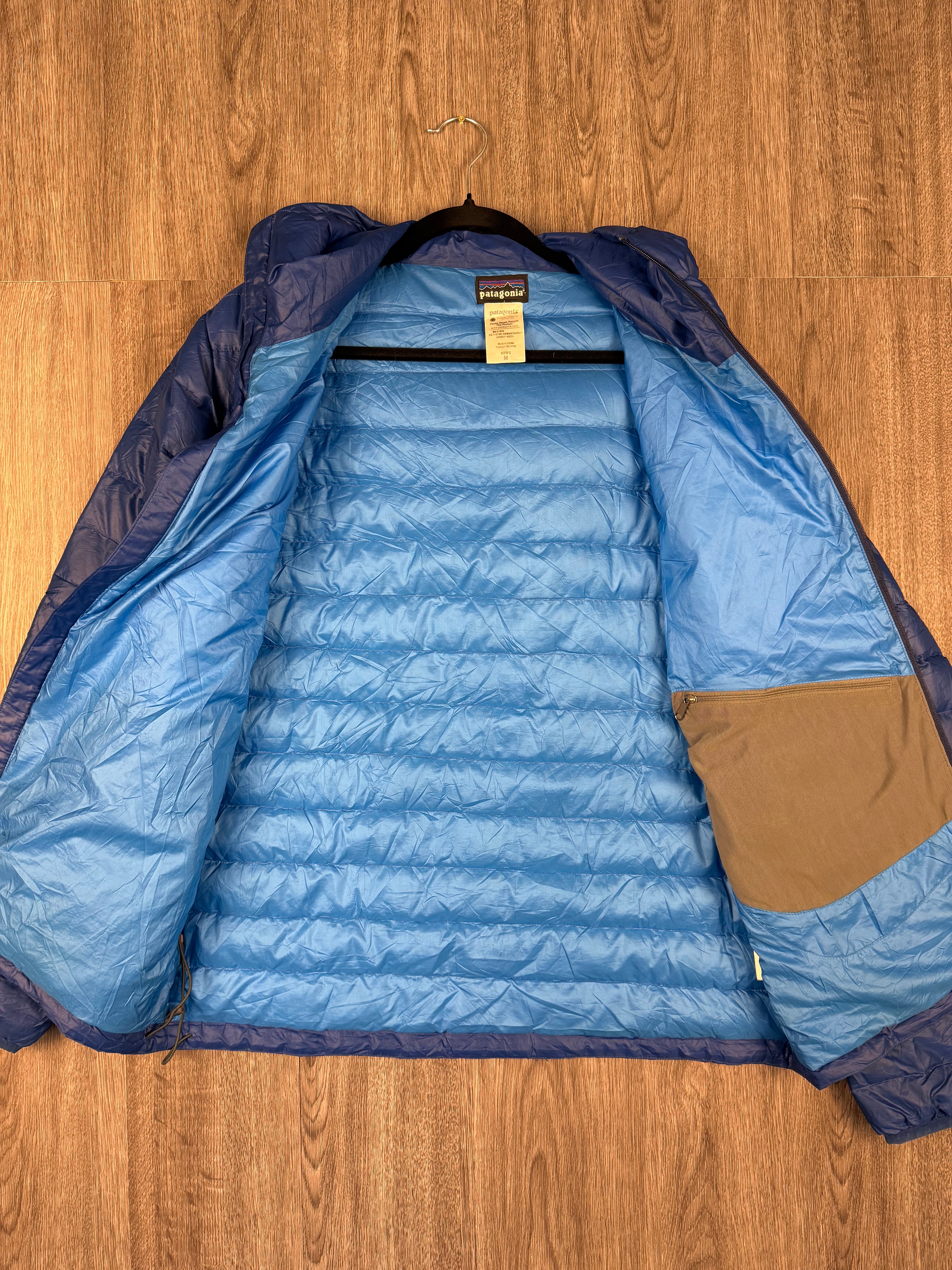 Mens Patagonia down jacket - medium