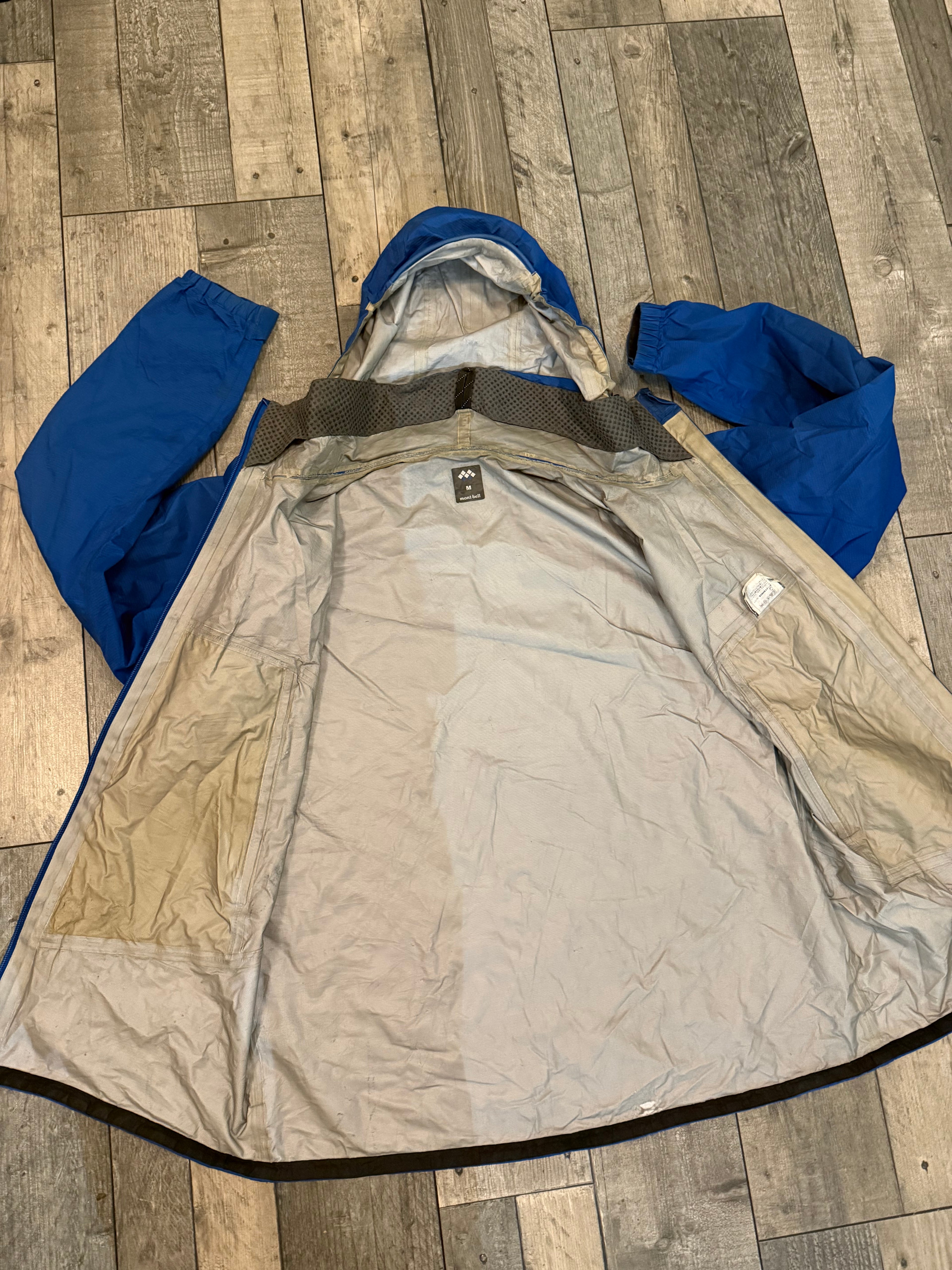 Montbell goretex hard shell