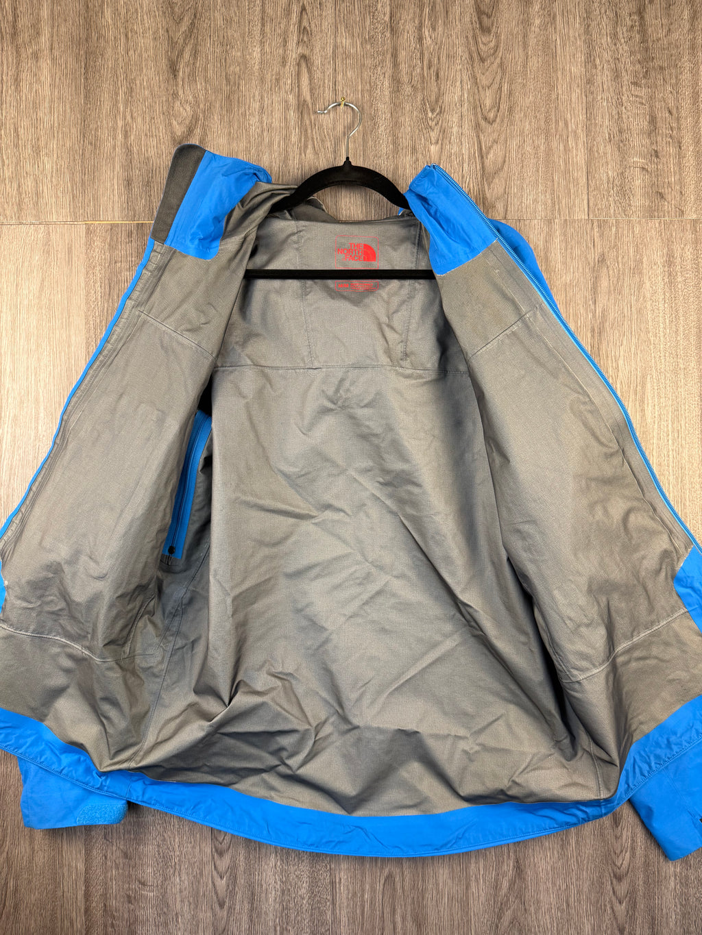 Men’s TNF L5 goretex pro hard shell - medium