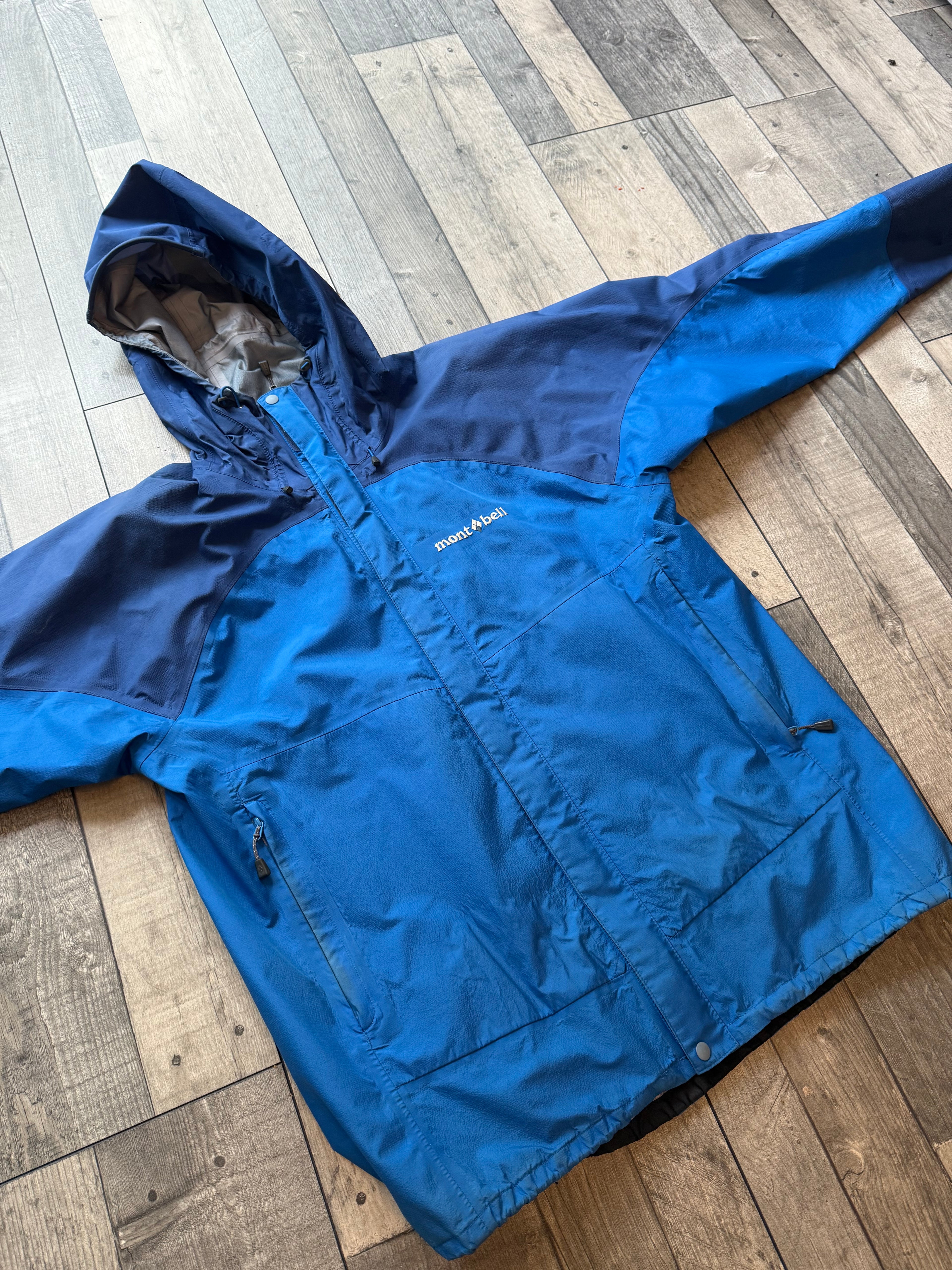 Montbell goretex hard shell