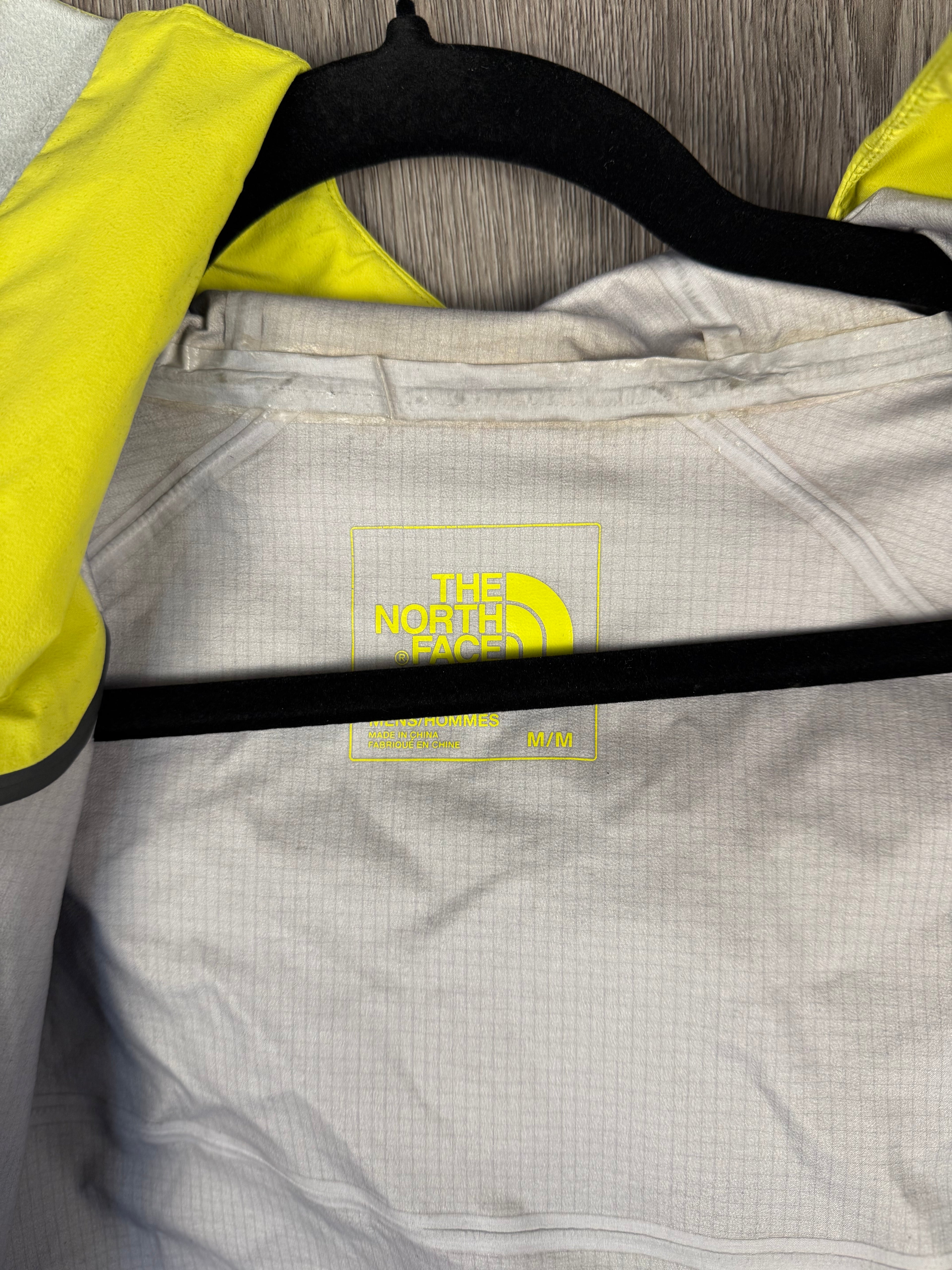 Men’s TNF summit series l5 goretex pro - medium