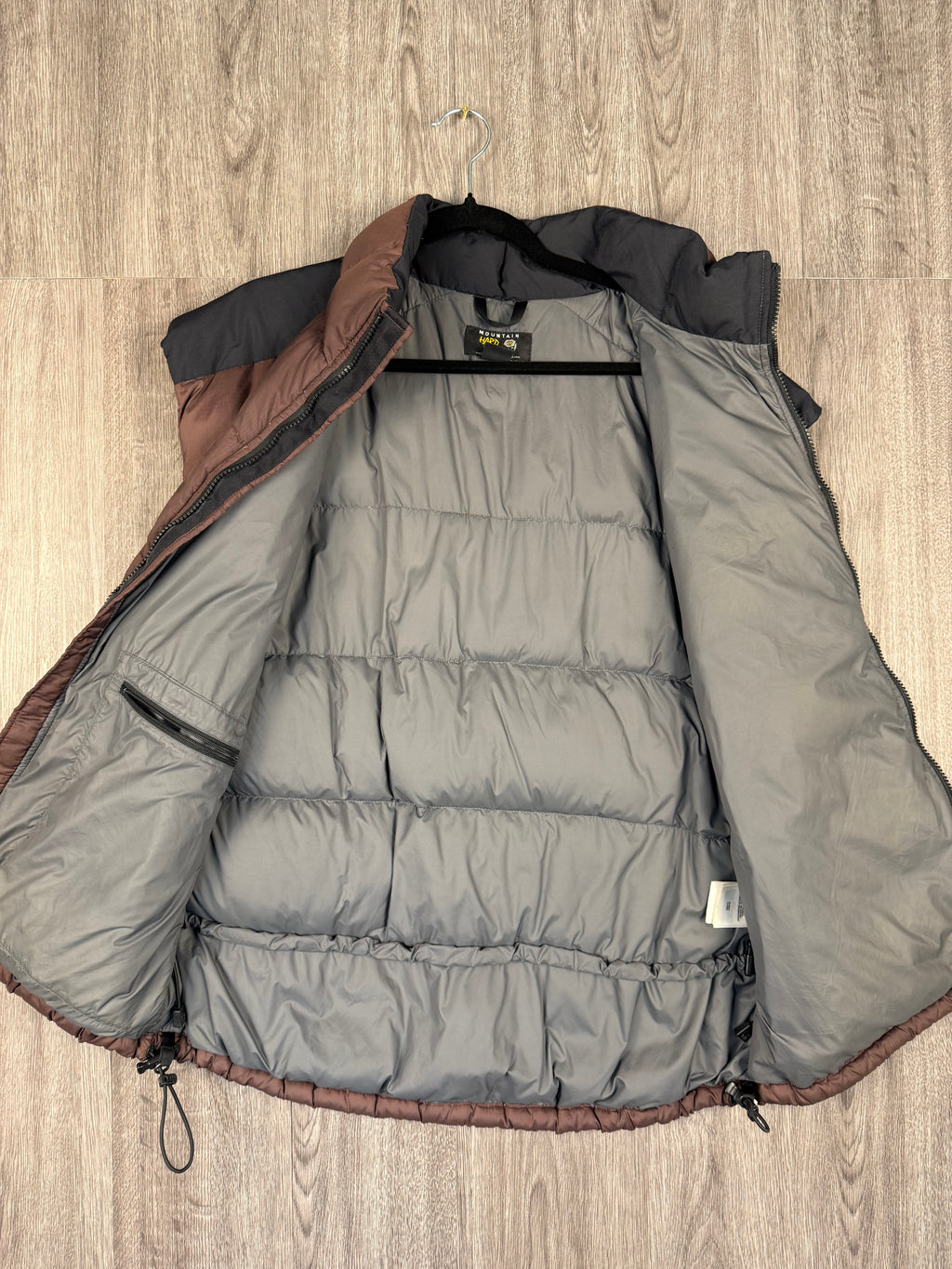 Men’s mountain hardwear gillet- large