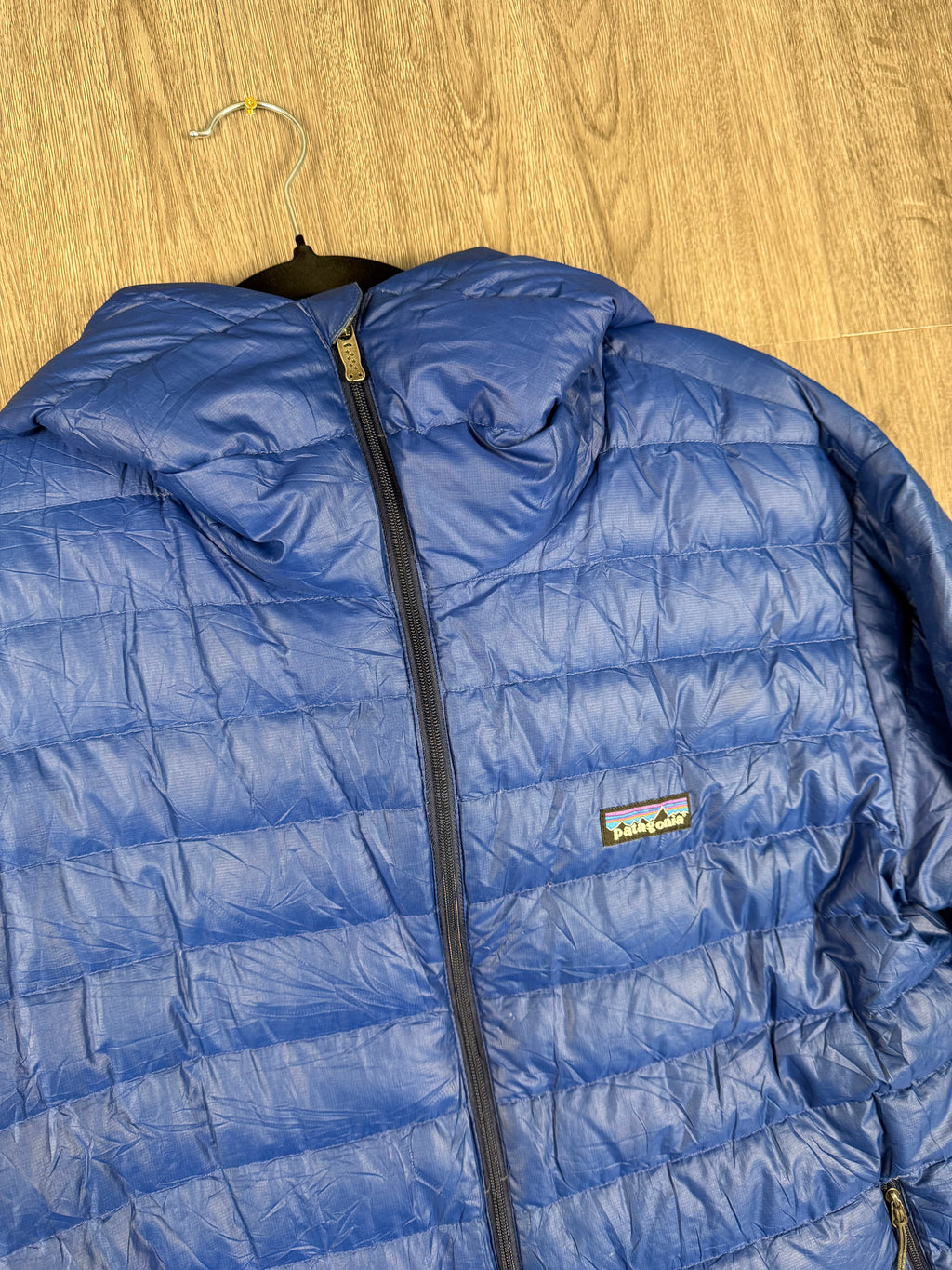 Mens Patagonia down jacket - medium