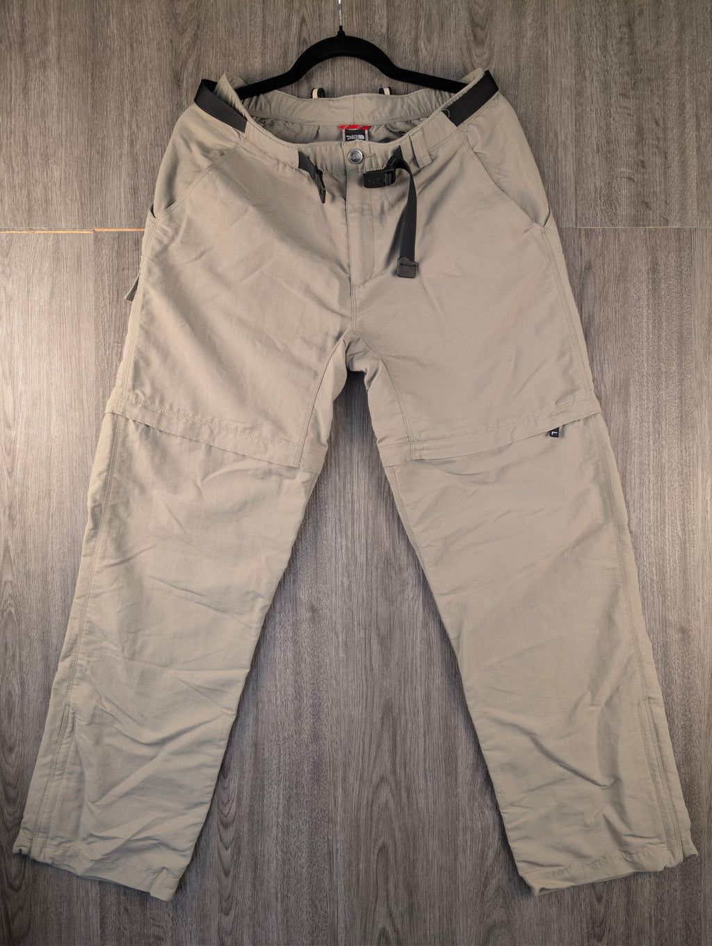 The North Face Women’s Convertible Hiking Trousers – Size Medium