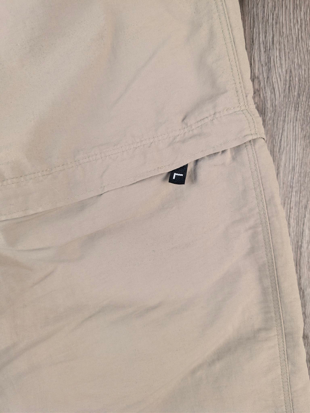 Mountain Hardwear Women’s Hiking Trousers – UK 12 Approx / Tagged 8 Regular